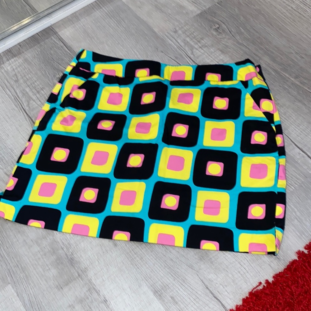 Loudmouth Squares Golf Skort! Wow! Show stopper 😊Sz 8- knock ‘em out style!